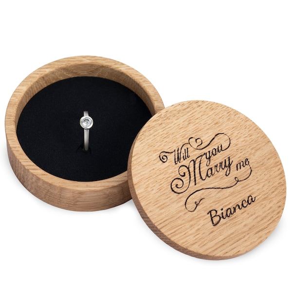 Ringbox für Heiratsantrag und Verlobungsring aus Holz mit Gravur personalisiert