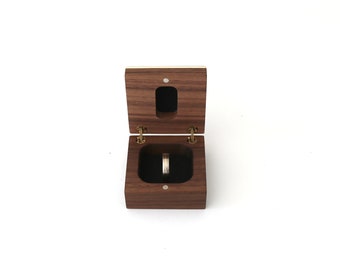 ein herzliches Geschenk Eiche Ring Box "Herzen" aus Holz 
