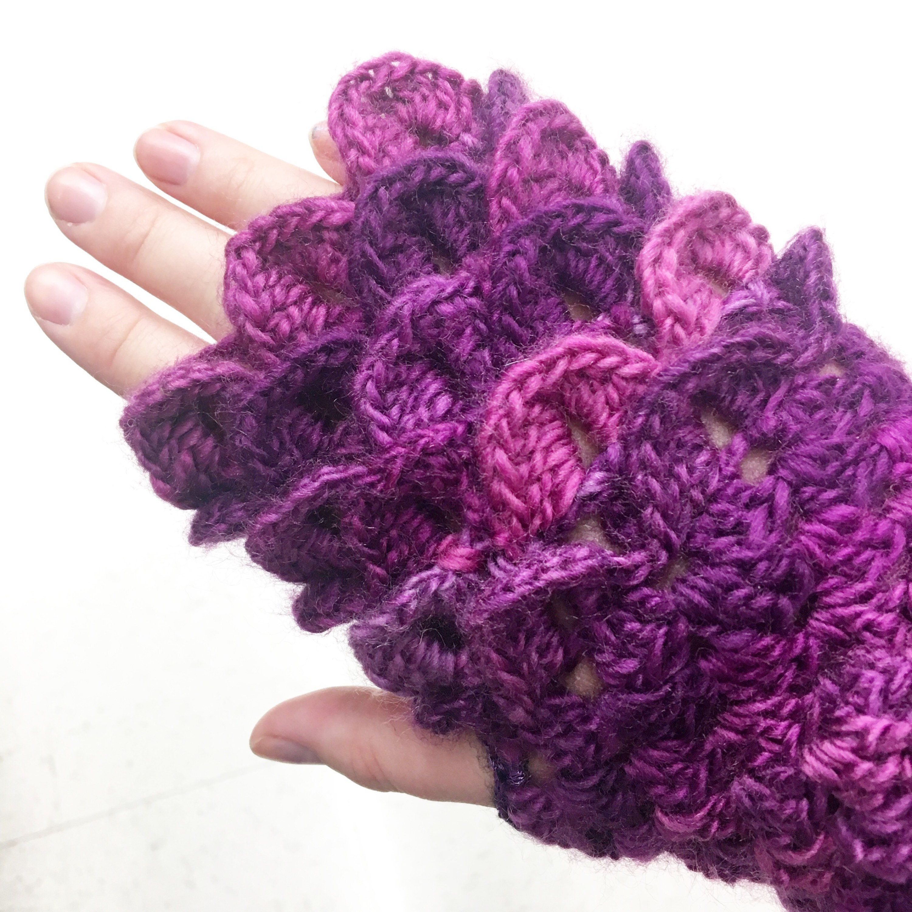 PDF Dragon Scale Gloves Crochet Pattern Etsy
