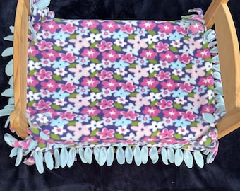 Double layer reversible fleece blanket for rabbits, doll bed size, hand-fringed