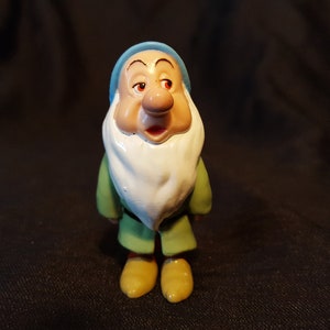 Disney Sleepy Dwarf Cake Topper