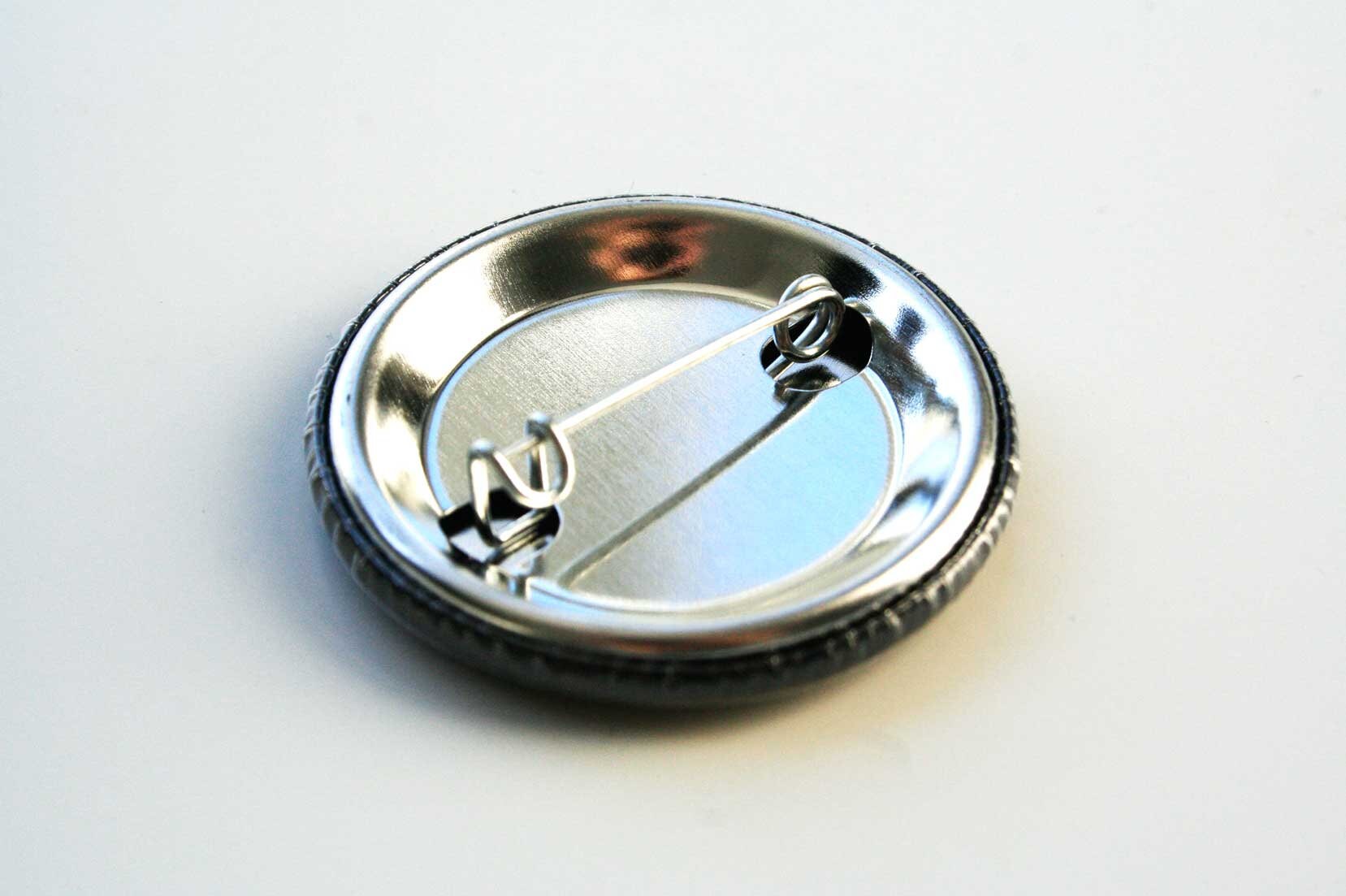 Insignia de botón de 38 mm en blanco y negro en Etsy