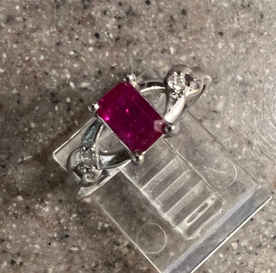 Vintage 10K White Gold Red Ruby & Diamond Ring - image 9