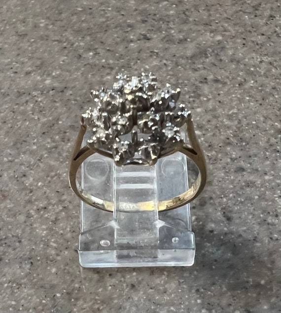 Vintage 10K Yellow Gold Diamond Cluster Ring