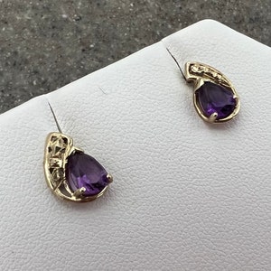 Vintage 10K Yellow Gold Amethyst Stud Earrings