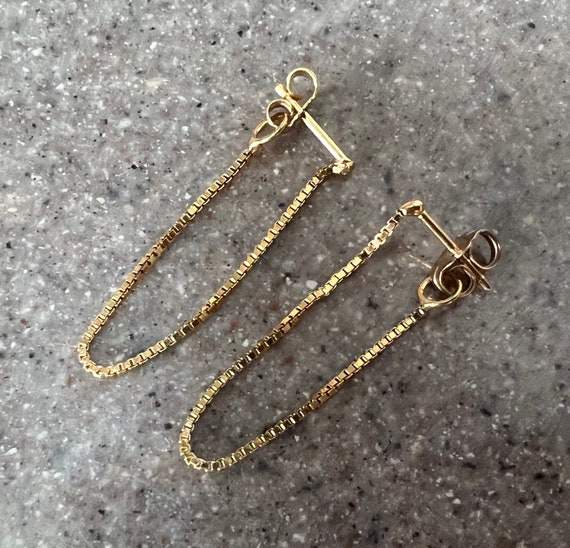 Vintage 14K Yellow Gold Chain Hoop Earrings - image 6