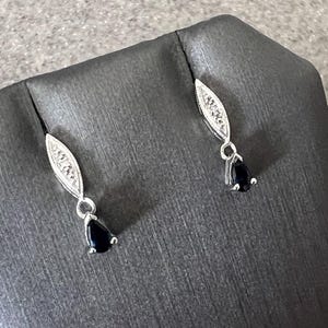 Vintage 10K Solid White Gold Blue Sapphire & Diamond Dangle Earrings