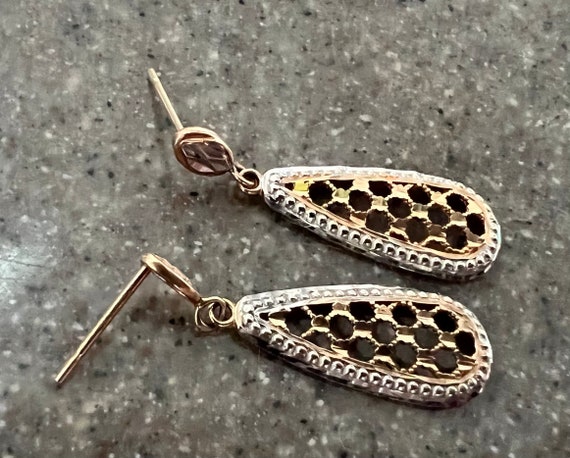 Vintage 10K Yellow Gold Filigree Drop Dangle Earr… - image 2