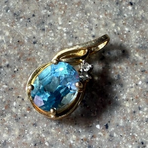 Vintage 14K Yellow Gold Blue Topaz & Diamond Pendant