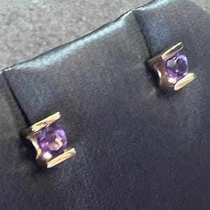 Vintage 10K Yellow Gold Amethyst Stud Earrings