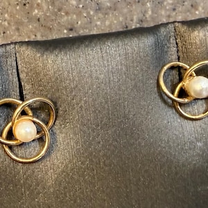 Vintage 14K Yellow Gold Pearl Stud Earrings