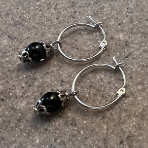 Vintage 14K White Gold Hoop Earrings With Onyx