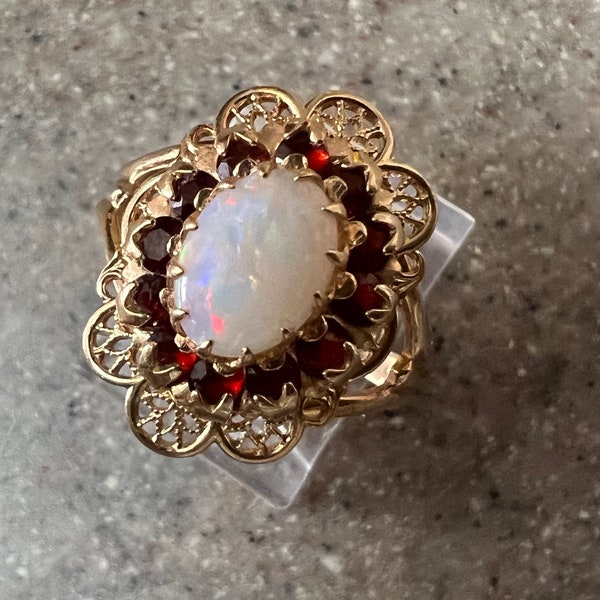 Vintage 10K Yellow Gold Opal Garnet Flower Filigree Cocktail Ring signed PSCO