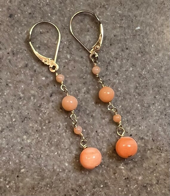 Vintage 14K Yellow Gold Coral Dangle Earrings - image 10