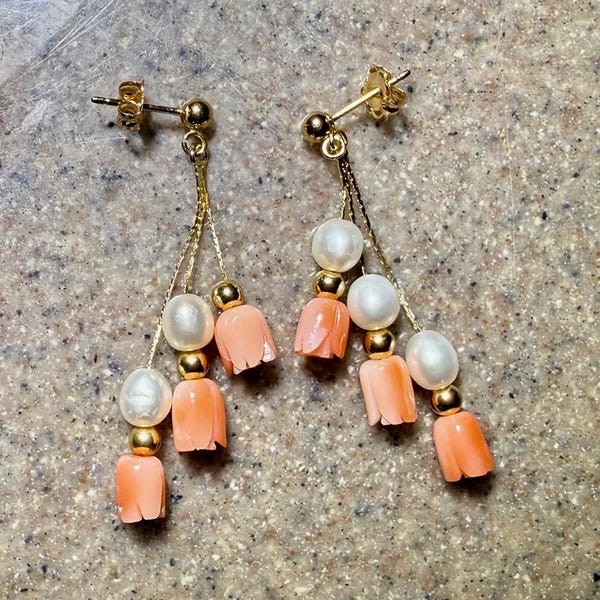 Vintage 14K Yellow Gold Coral & Pearl Tulip Flower Dangle Earrings