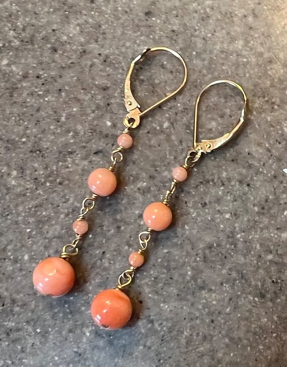 Vintage 14K Yellow Gold Coral Dangle Earrings - image 7