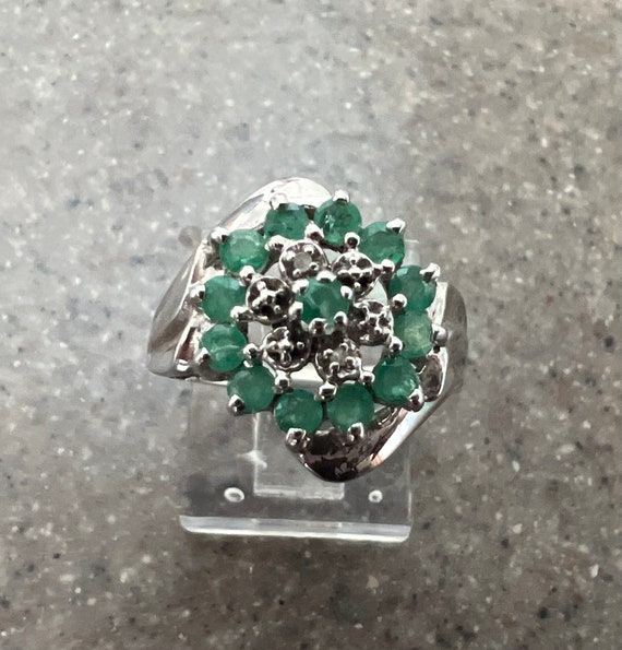 Vintage 10K White Gold Emerald & Diamond Cocktail 