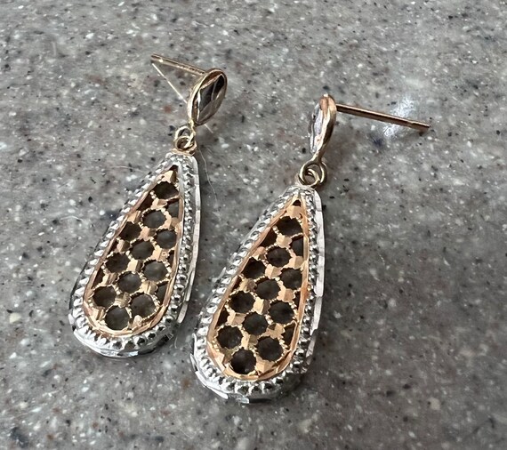 Vintage 10K Yellow Gold Filigree Drop Dangle Earr… - image 4