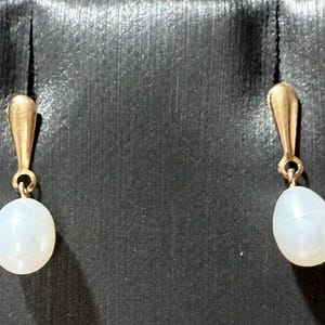 Vintage 14K Yellow Gold Pearl Dangle Earrings
