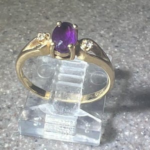 Vintage 10K Yellow Gold Amethyst & Diamond Ring Size 5.75