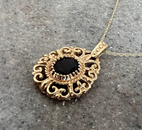 Vintage 14K Yellow Gold Garnet Pendant Necklace - image 2