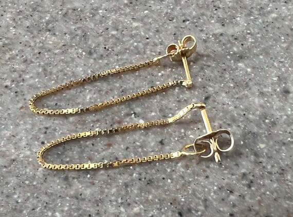 Vintage 14K Yellow Gold Chain Hoop Earrings - image 10
