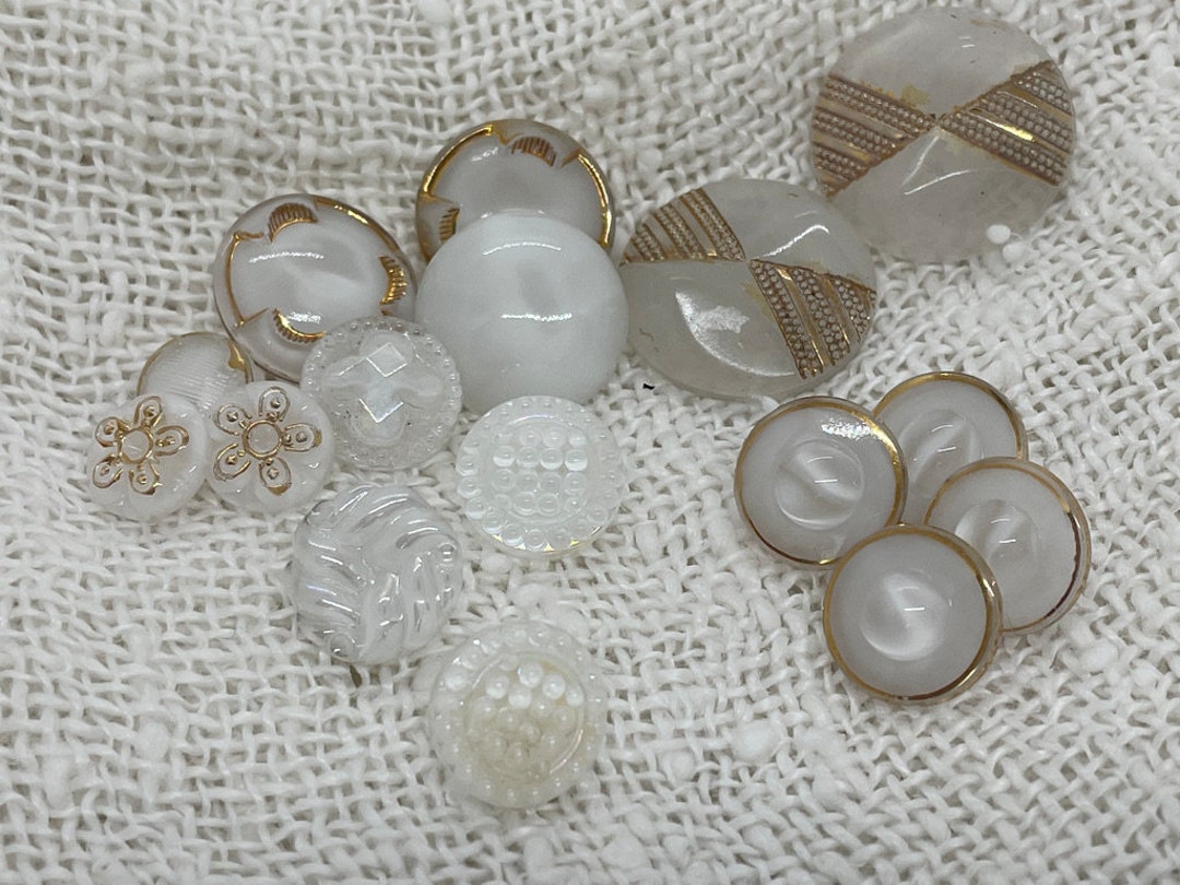 16 Modern Glass Moonglow Buttons Clambroth With Gold Luster Etsy