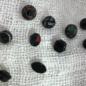 10 Botones de cristal negro diminuto, victoriano, pintado