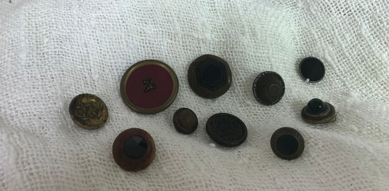 Antique Buttons, 10 Thread-back and Pad Shanked 1800-1850, Glass, Cut ...