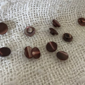 Antique MOP Matching Buttons, 12 Tiny, Luscious Brown