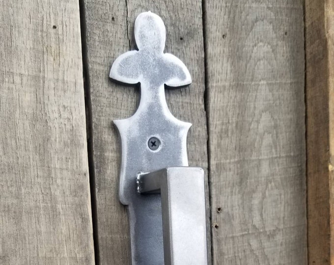 Fleur-de-lis barn door handle - 16" - 36"