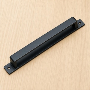 Handmade Steel Barn Door Handle – Industrial Minimalist Architectural Door Pull