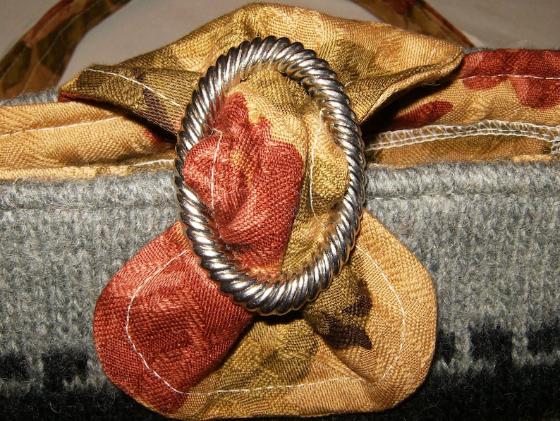 Crossbody Sweater Handbag Lined Crossbody Messenger Bag Upcycled Sweater Purse