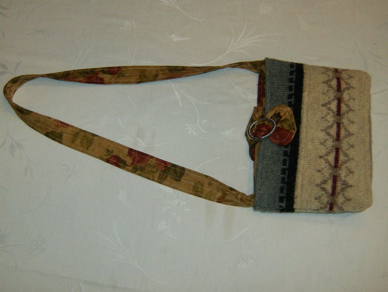 Crossbody Sweater Handbag Lined Crossbody Messenger Bag Upcycled Sweater Purse
