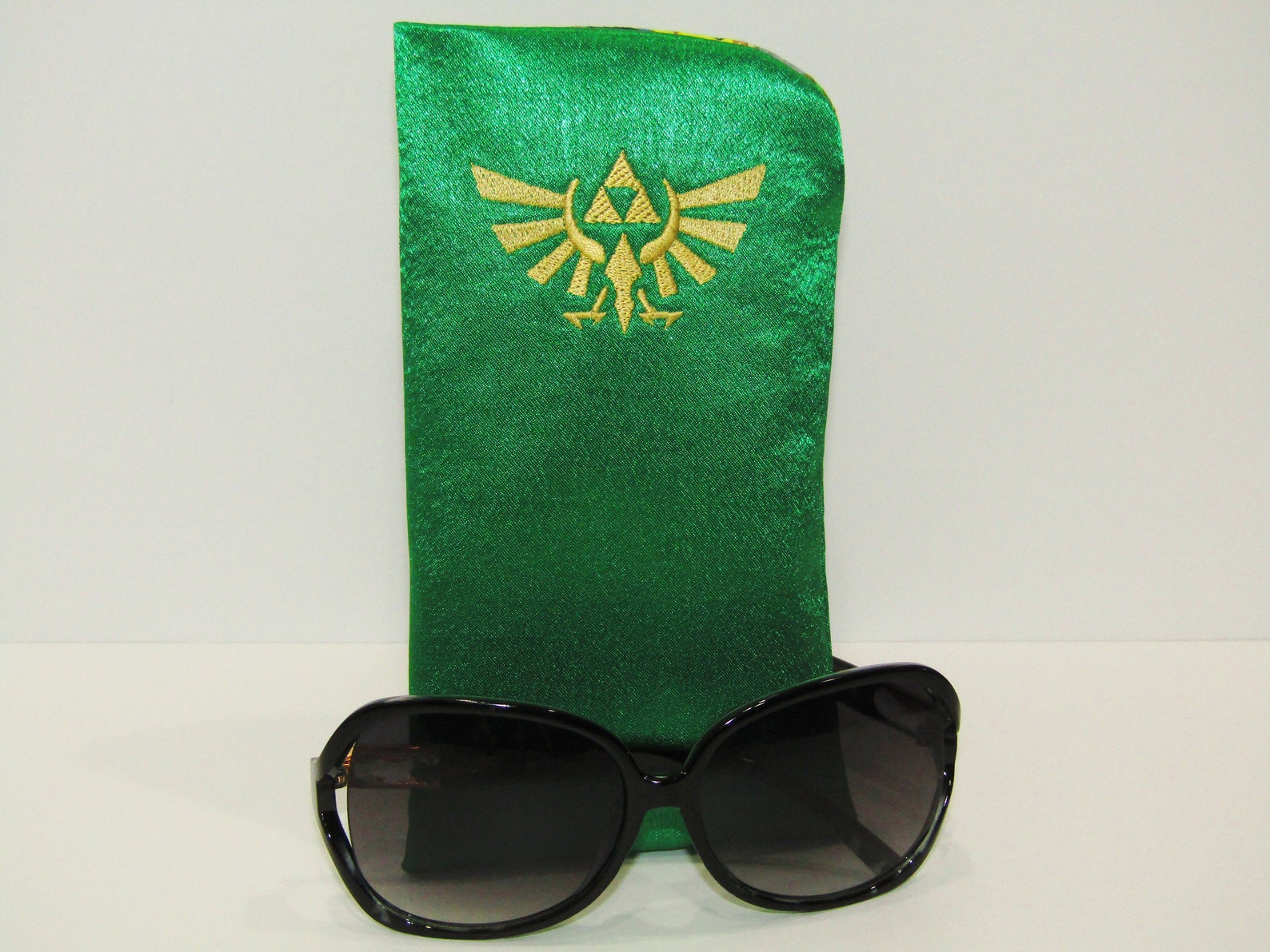 Legend of Zelda Glasses/sunglasses Case. Padded Green Satin Etsy