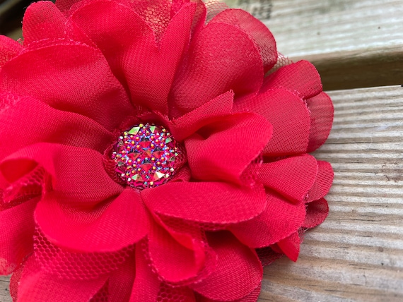 Katzenhalsband-Schal Aus Chiffon – Mit Blume & Perlen, Für Hochzeit/Fotos, Größen S/M