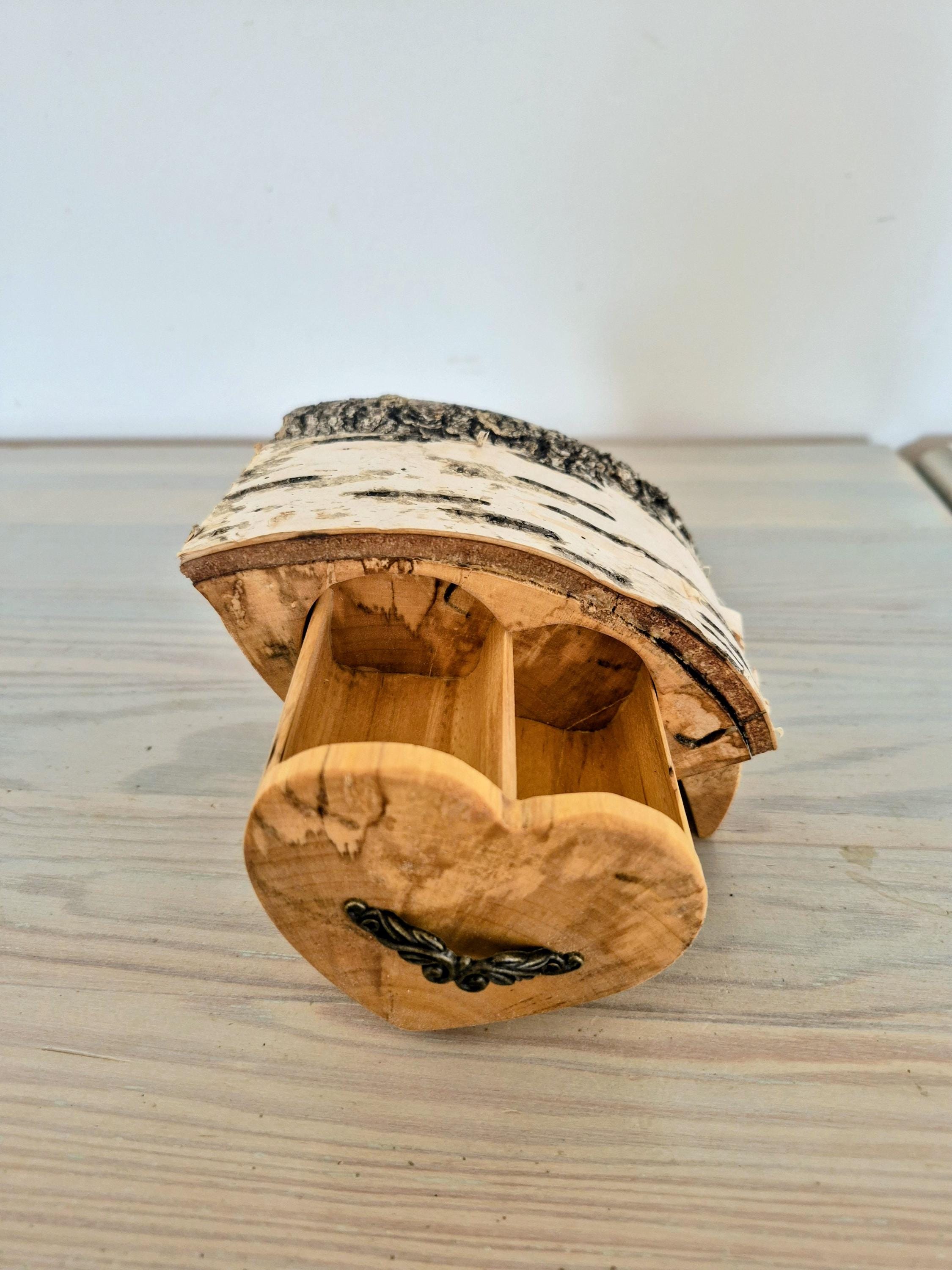 Heart-shaped White Birch Box – Artisan Wood Jewelry Box With