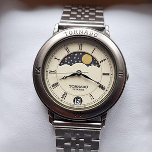 Tornado Quarzuhr mit Mondphasen Kalender, Mond Uhr, Modeuhr, mit Datumskalender, Japanuhr