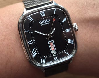 Reloj Slava TV soviético vintage NOS, reloj Slava cuadrado negro, indicador de día y fecha, reloj mecánico, Slava Refrigerator, reloj con caja