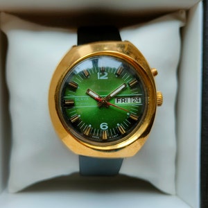 Rare watch SLAVA Asymmetric body, Automatic watch, men watch, ussr watch, Gift for man watch, green watch, emerald watch