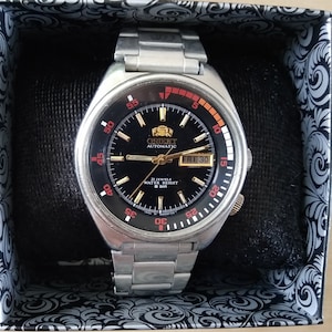 Vintage orient watch, automatic watch, japan watch, mechanical wristwatch, black watch,