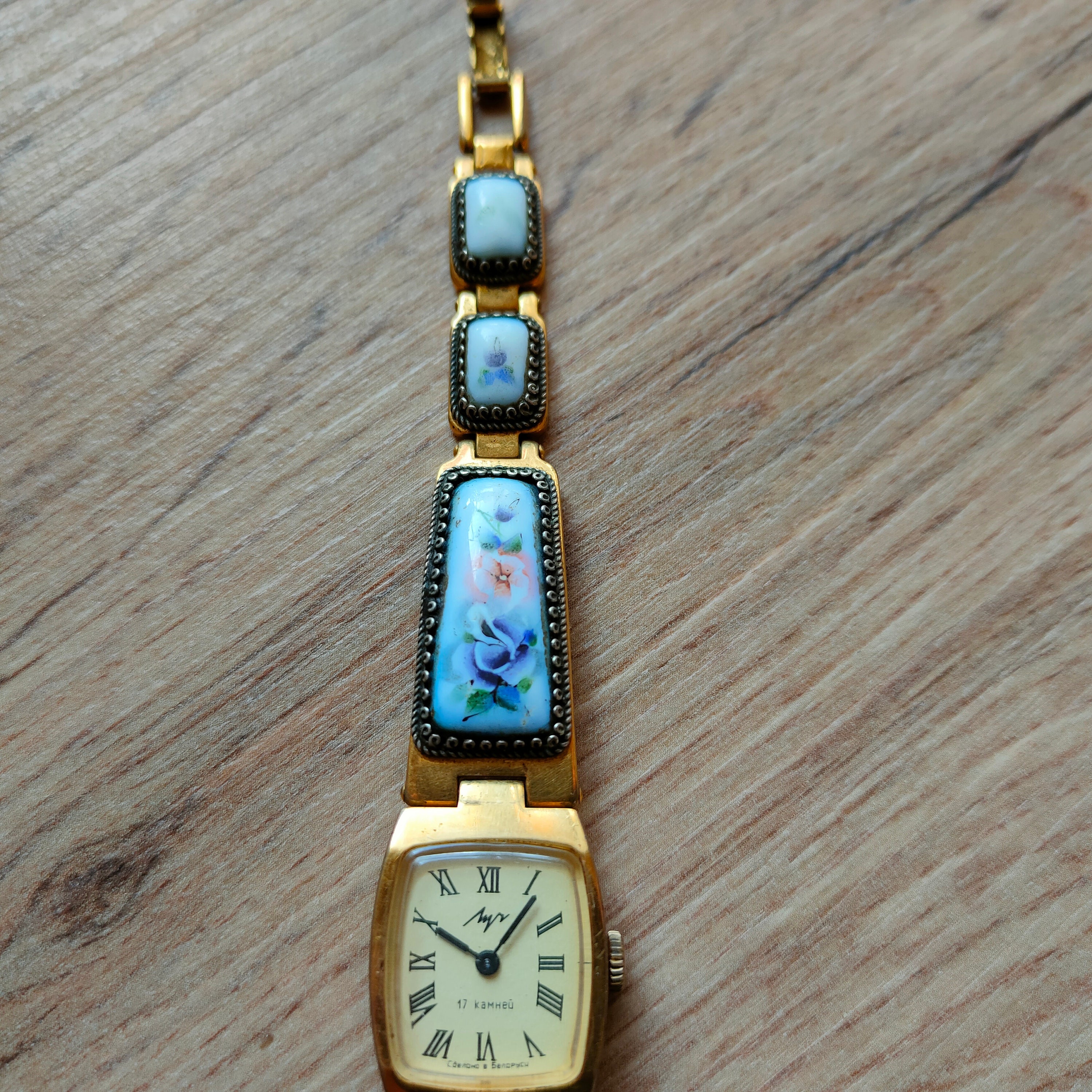 Vintage Luch Womens Watch 17mm Pink Dial Floral Enamel 15 Jewels Manual 6.75\