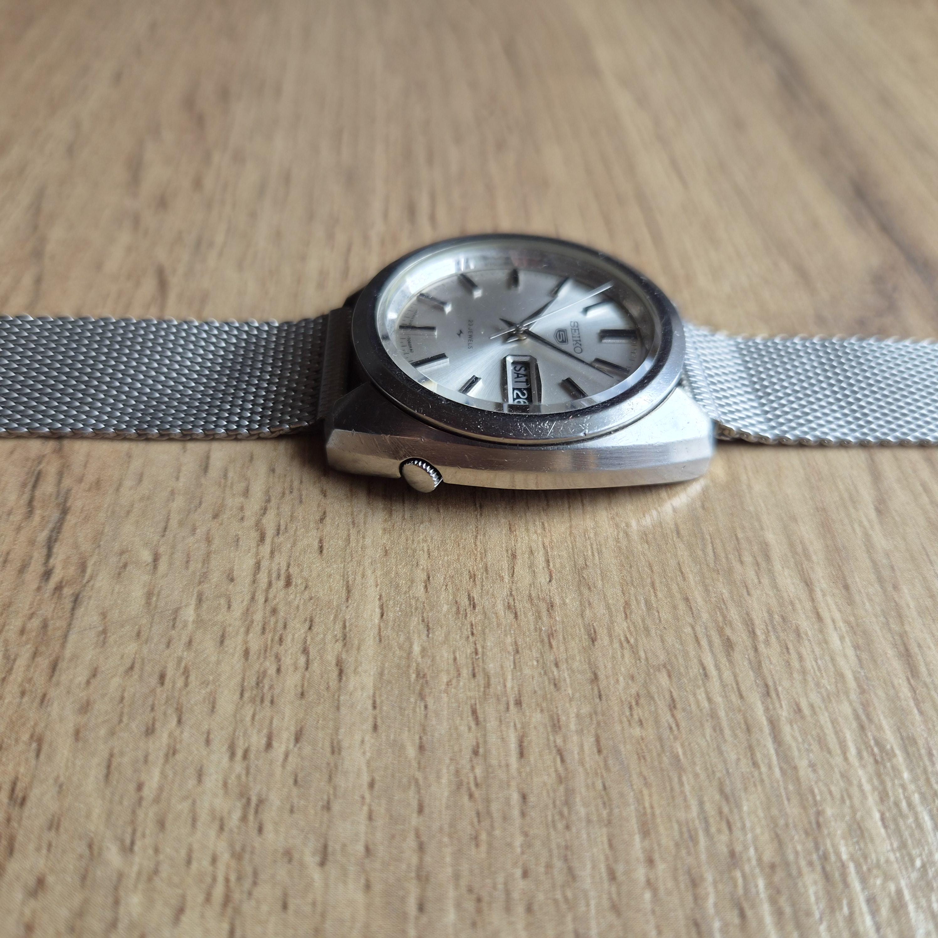 希少なセイコー5 Ref. 5126-7020、ヴィンテージの希少な日本製腕時計