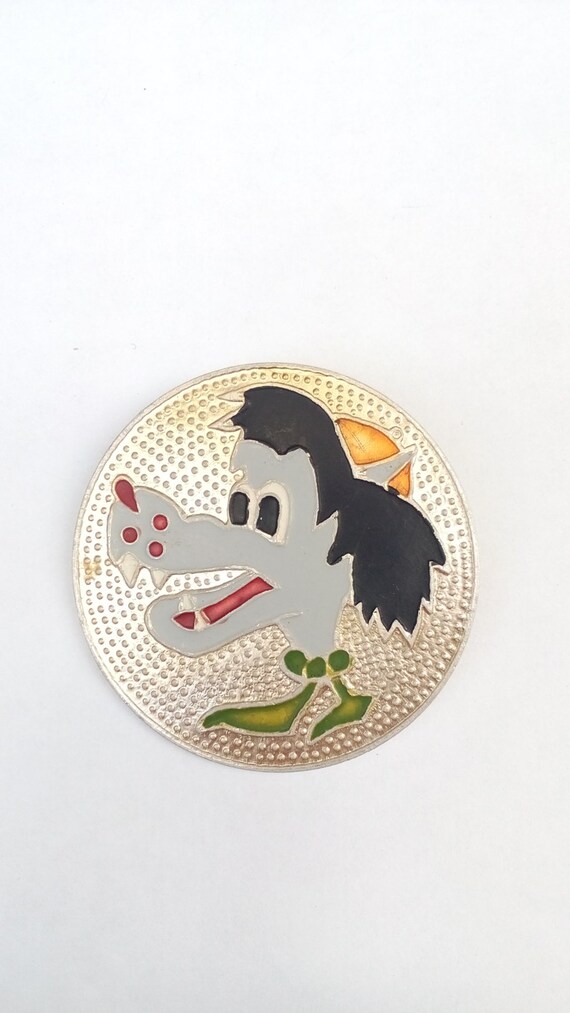 Soviet Vintage Nu Pogodi Pin, Vintage Cartoon Badg