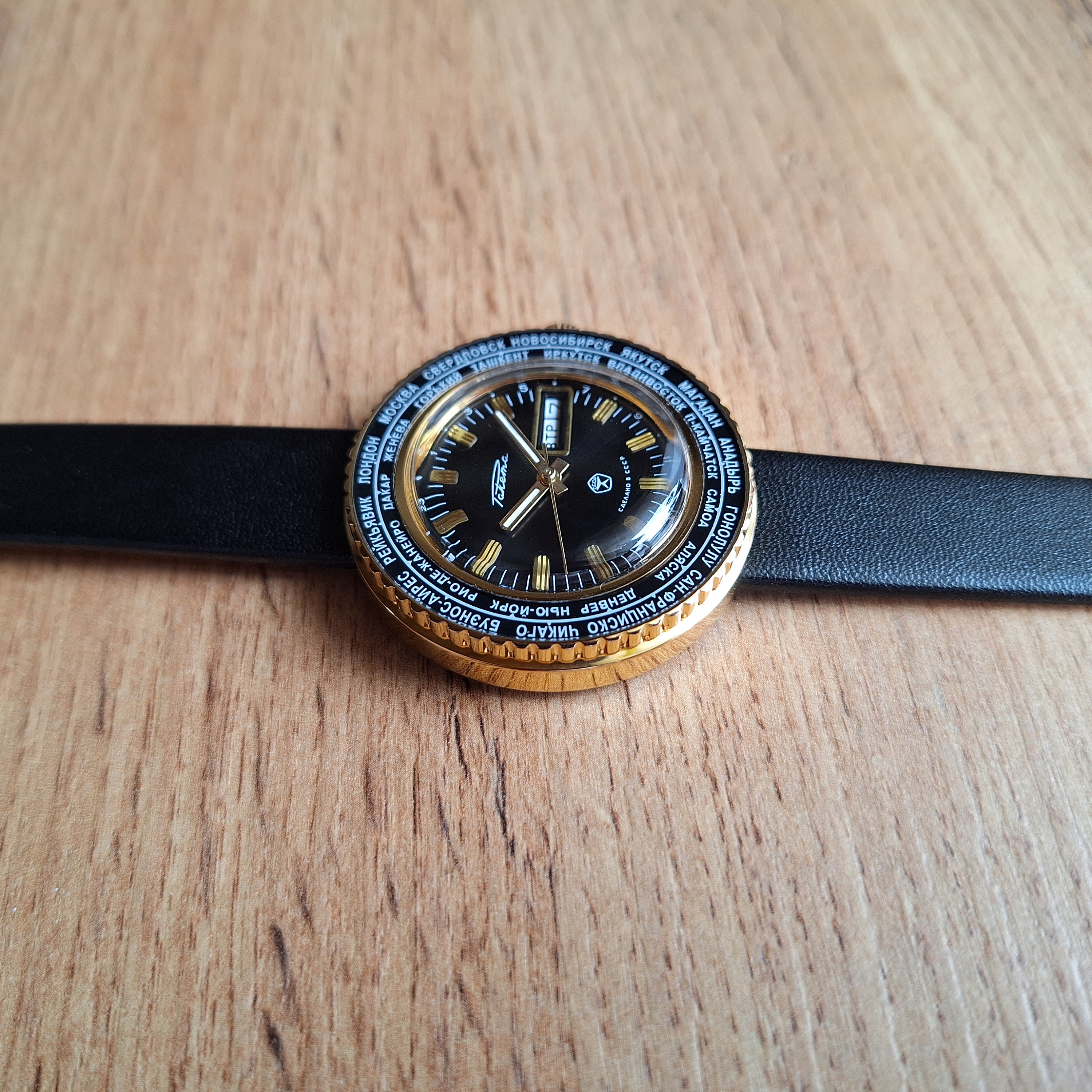 ヴィンテージソビエト時計 Raketa ワールドタイム 2628.H、Raketa 
