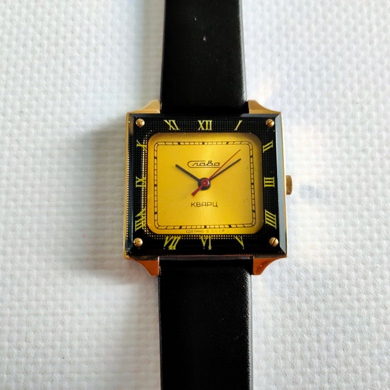 Quartz watch best sale battery price