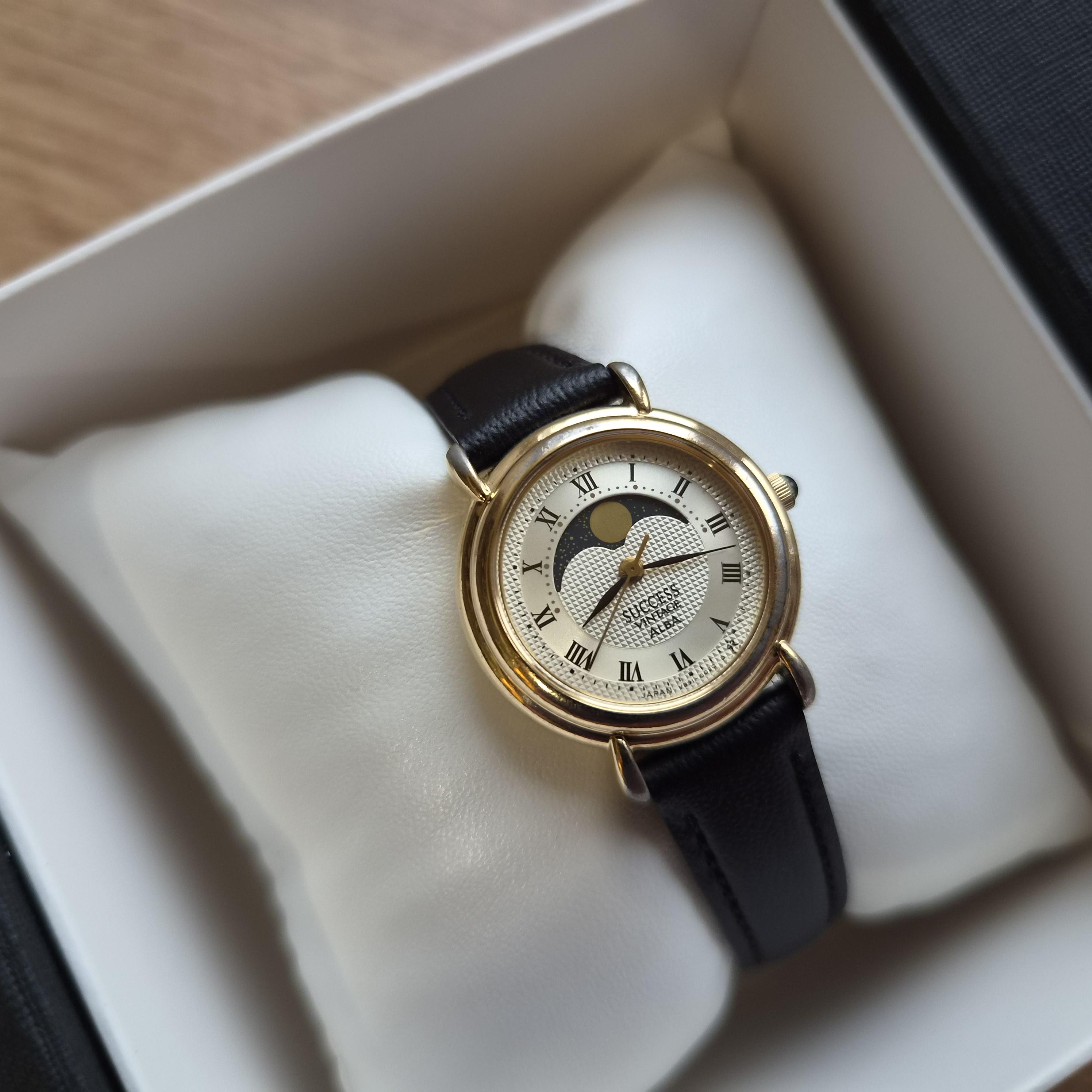 SEIKO ALBA SUCCESS VINTAGE ムーンフェイズ ALBA Seiko Success Vintage Moonphase Watch, Quartz Watch Real Moon