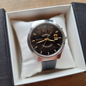 Uhr Orient Ewiger Kalender, schwarze Uhr, Multidaten, automatische Vintage Uhr, Orient-Mehrjahreskalender, mechanische Vintage Uhr,