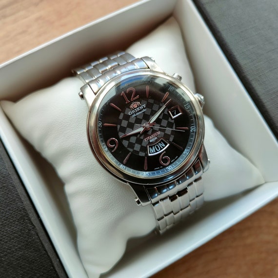 Vintage Orient TITANIUM watch, Black Orient watch… - image 1