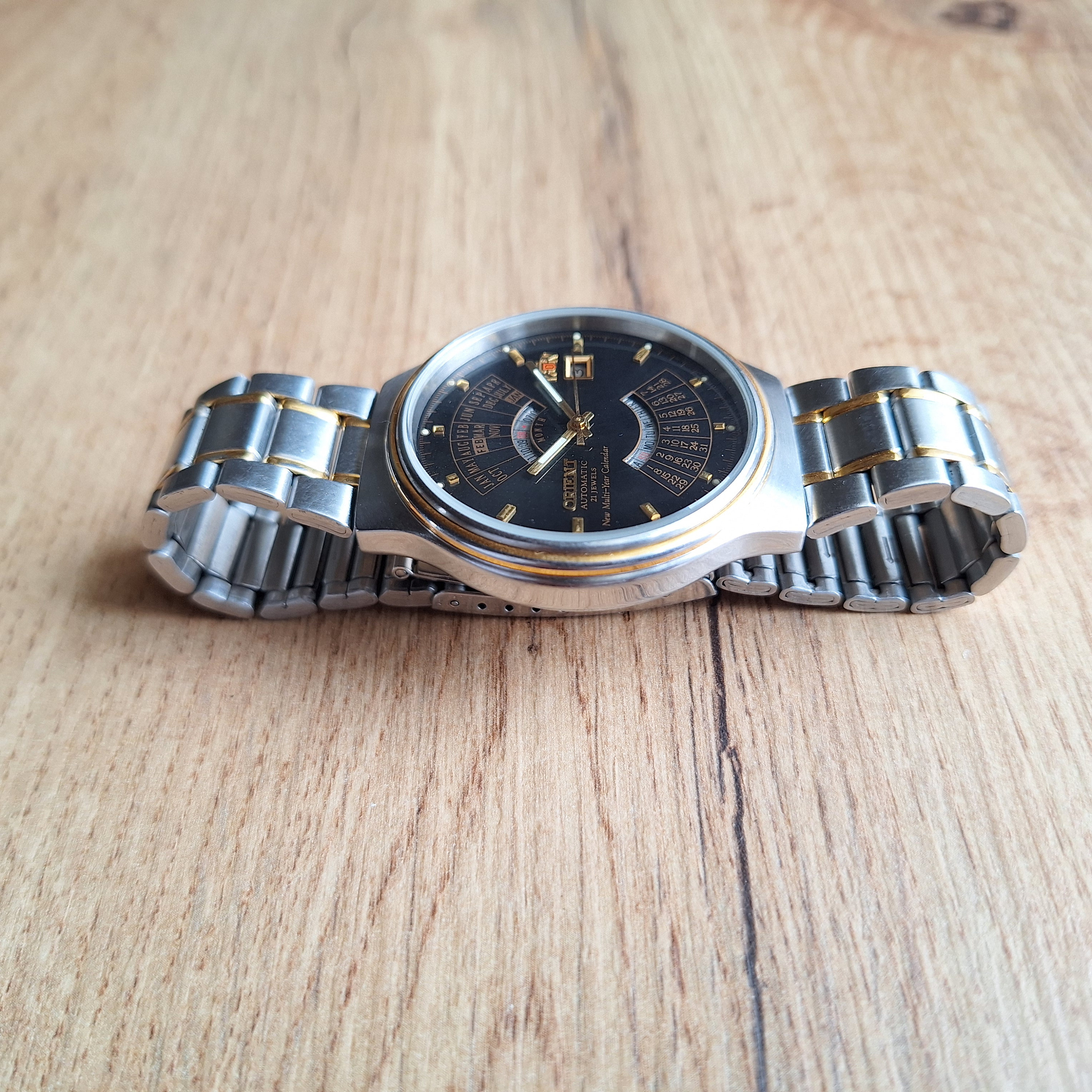 Vintage Watch Orient College Multi-year Calendar, Japan Watch